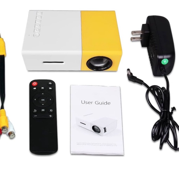 LED Portable Mini Projector - Picture 2 of 6